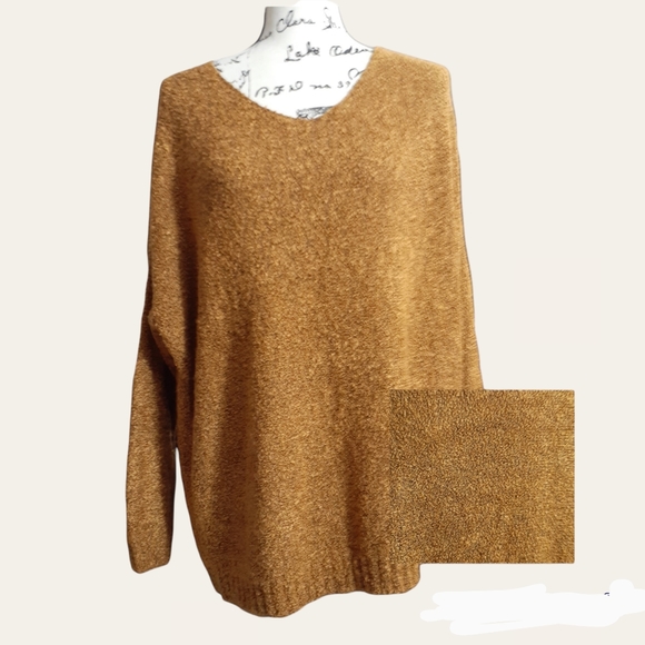 Womens sz Lg Gold popcorn super soft Charlotte Russe sweater - Picture 2 of 8